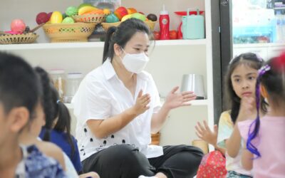 นักศึกษาระดับปริญญาโท หลักสูตรศึกษาศาสตรมหาบัณฑิต สาขาการจัดการการศึกษาปฐมวัยและประถมศึกษา คณะครุศาสตร์ มหาวิทยาลัยสวนดุสิต